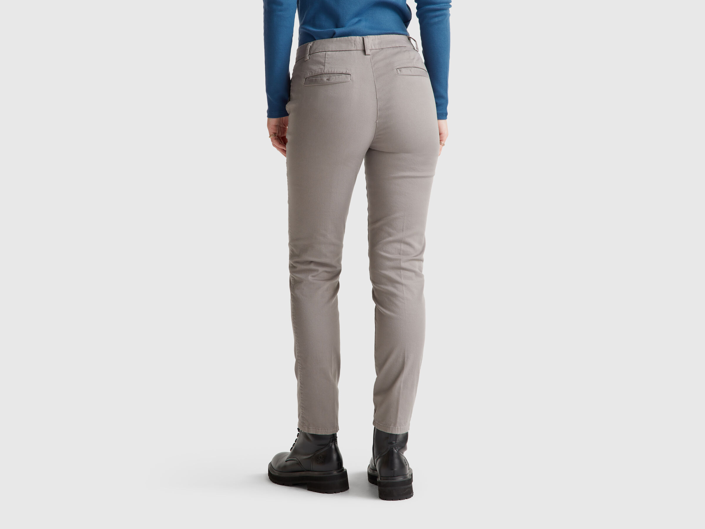 TROUSERS Damen image number 2